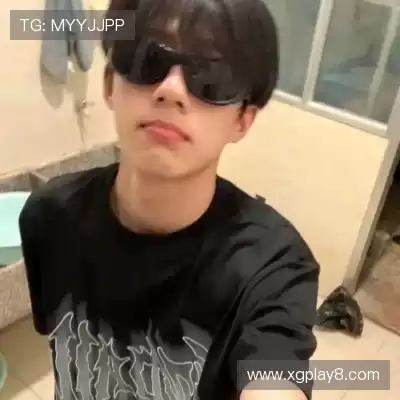 滑凤默